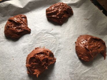 hoopjes maken voor de brownie koeken