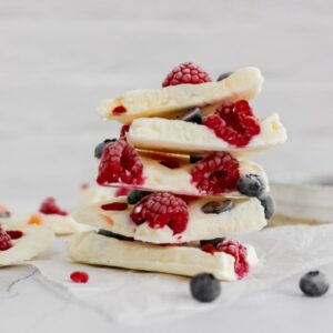 frozen yoghurt bark met fruit