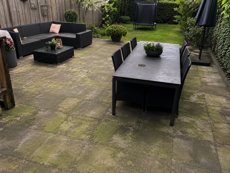 groene aanslag terras verwijderen